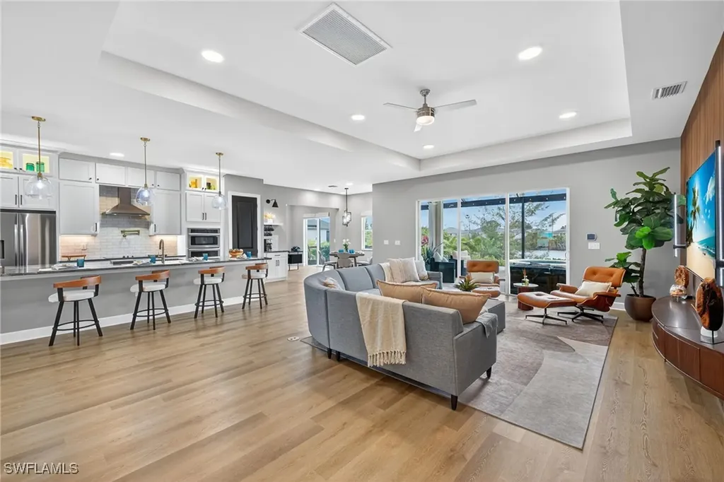 4151 NE 9th Avenue Cape Coral FL 33909