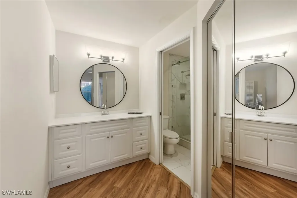 636 Windsor Square Naples FL 34104
