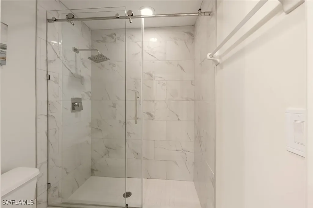 636 Windsor Square Naples FL 34104