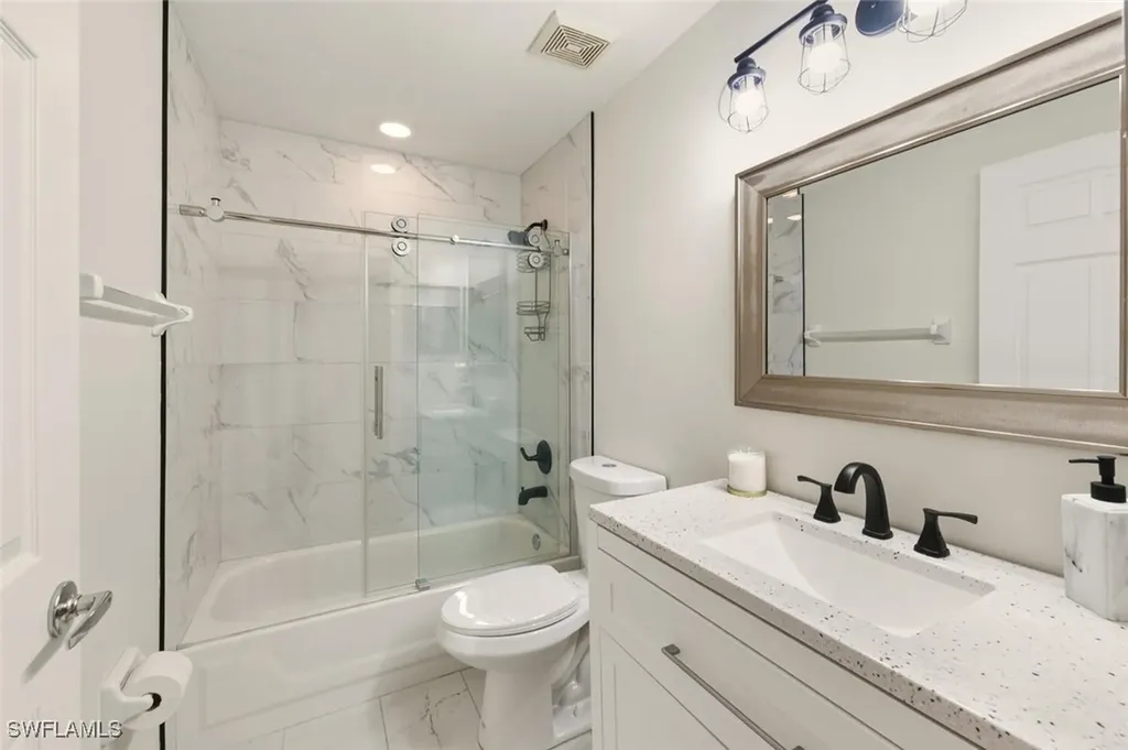 636 Windsor Square Naples FL 34104