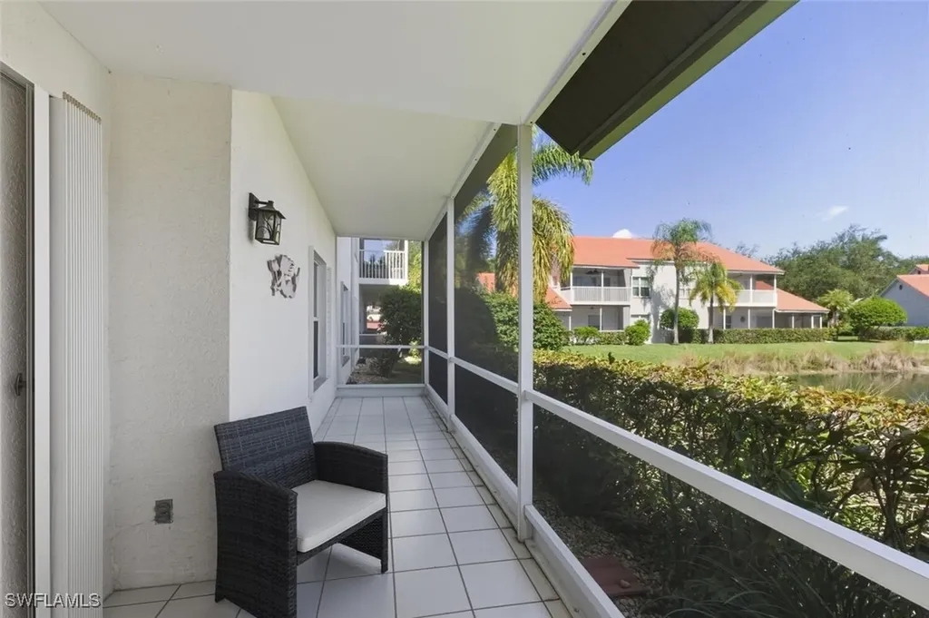 636 Windsor Square Naples FL 34104
