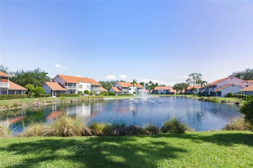 636 Windsor Square Naples FL 34104
