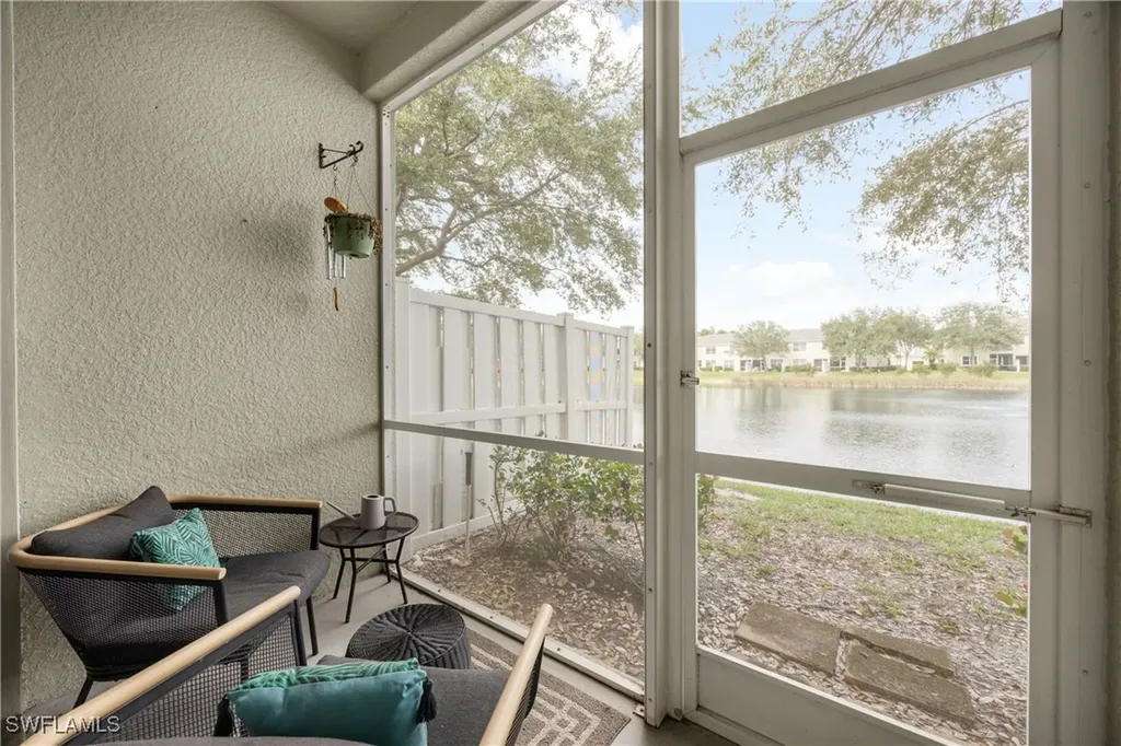 1320 Mariposa Circle Naples FL 34105