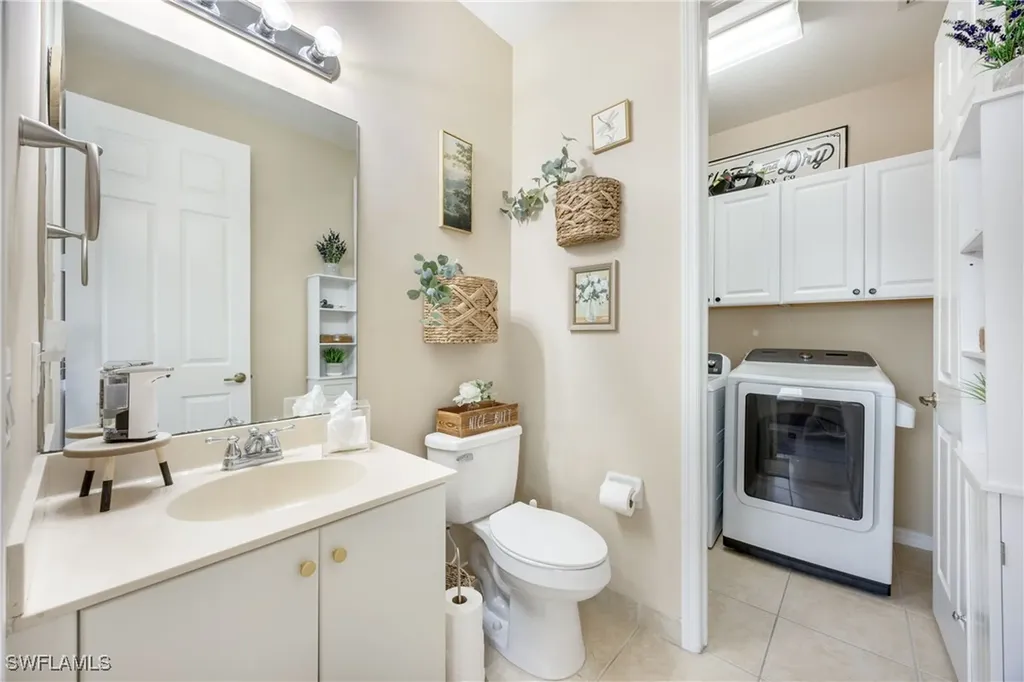 1320 Mariposa Circle Naples FL 34105