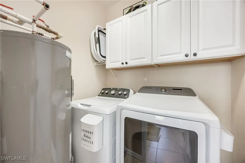 1320 Mariposa Circle Naples FL 34105