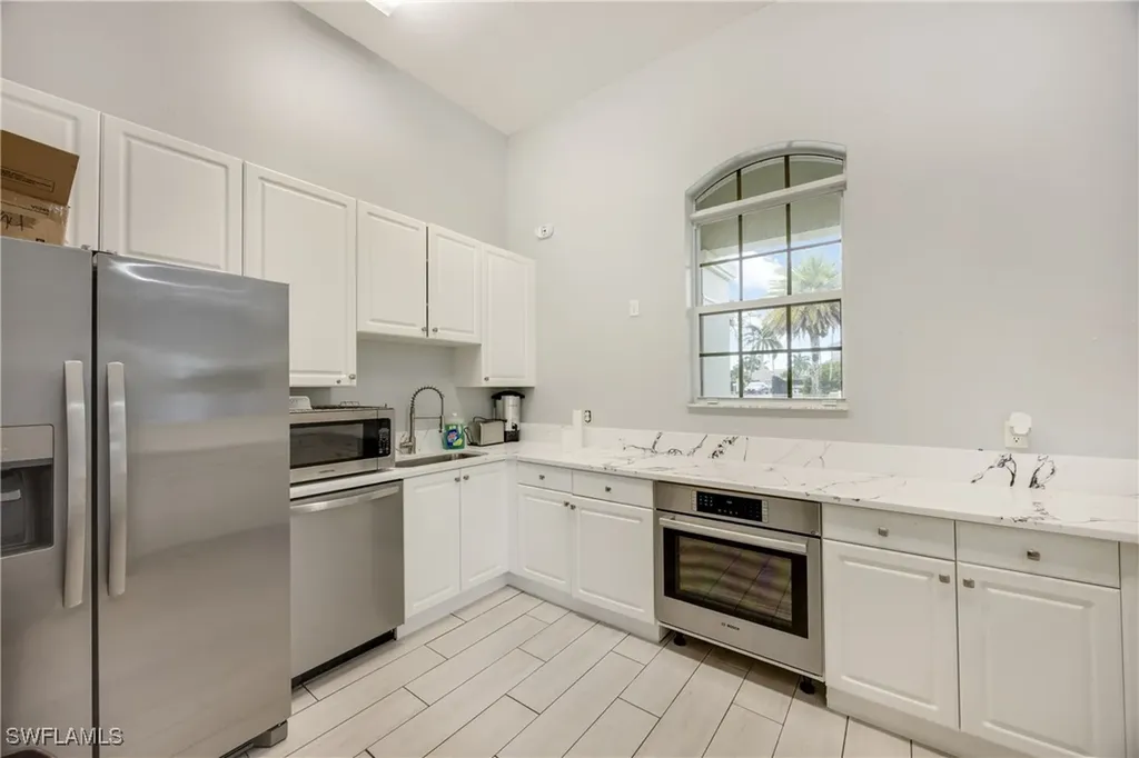 1320 Mariposa Circle Naples FL 34105