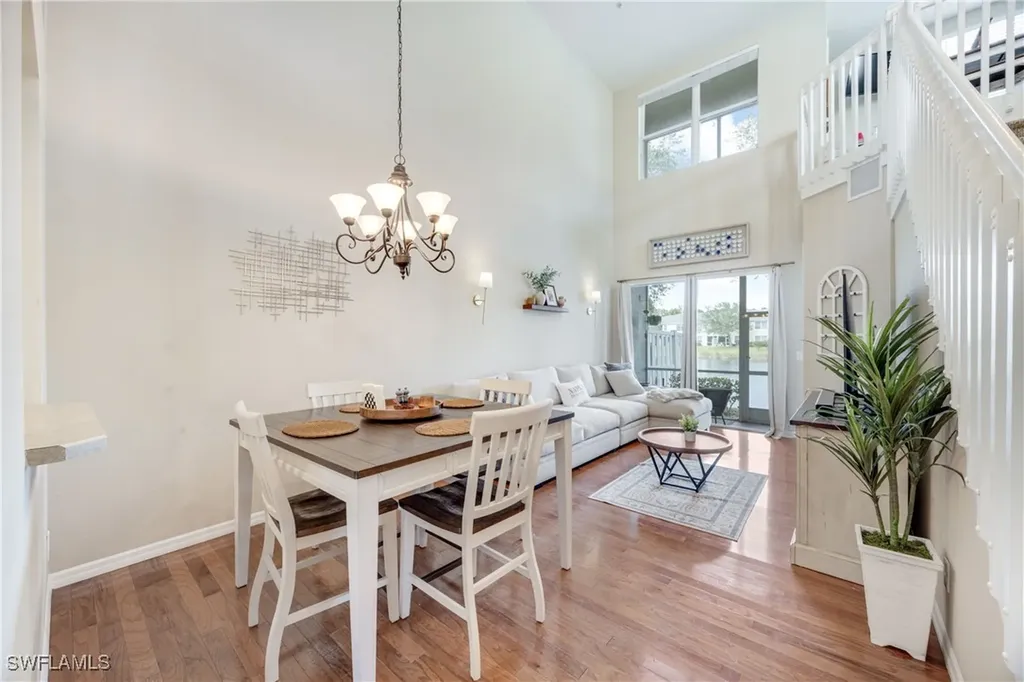 1320 Mariposa Circle Naples FL 34105