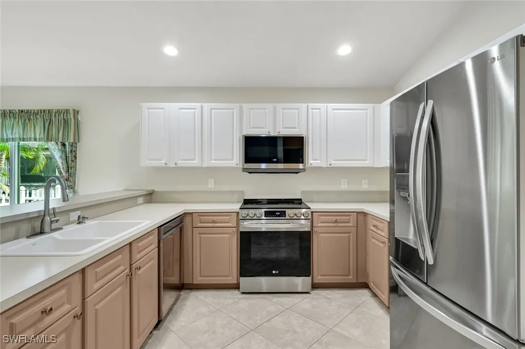 15645 Beachcomber Avenue Fort Myers FL 33908