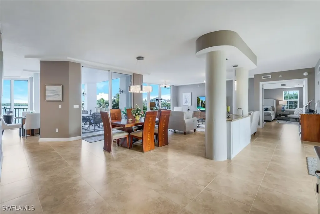 700 La Peninsula Boulevard Naples FL 34113