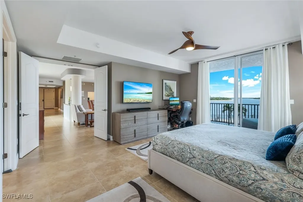 700 La Peninsula Boulevard Naples FL 34113