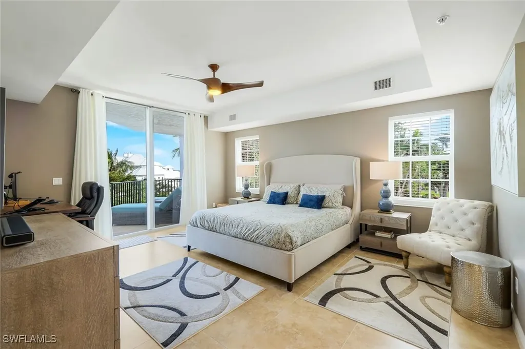 700 La Peninsula Boulevard Naples FL 34113