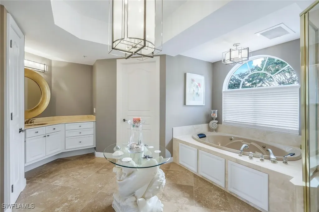 700 La Peninsula Boulevard Naples FL 34113