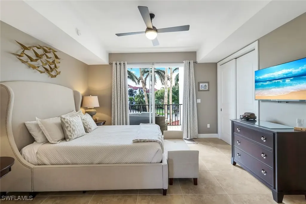 700 La Peninsula Boulevard Naples FL 34113