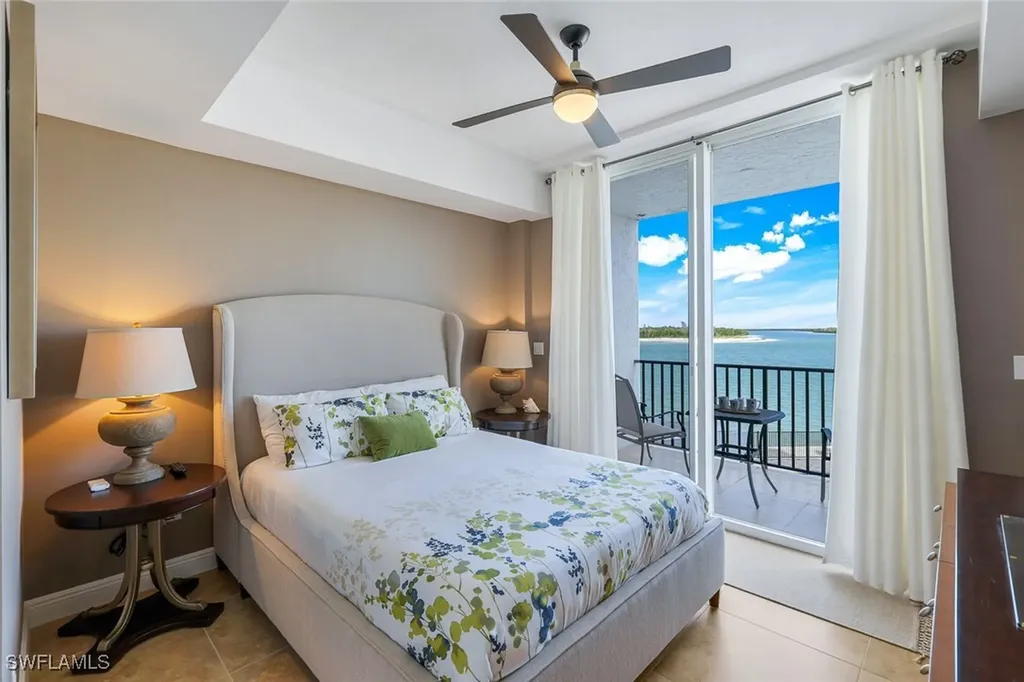 700 La Peninsula Boulevard Naples FL 34113