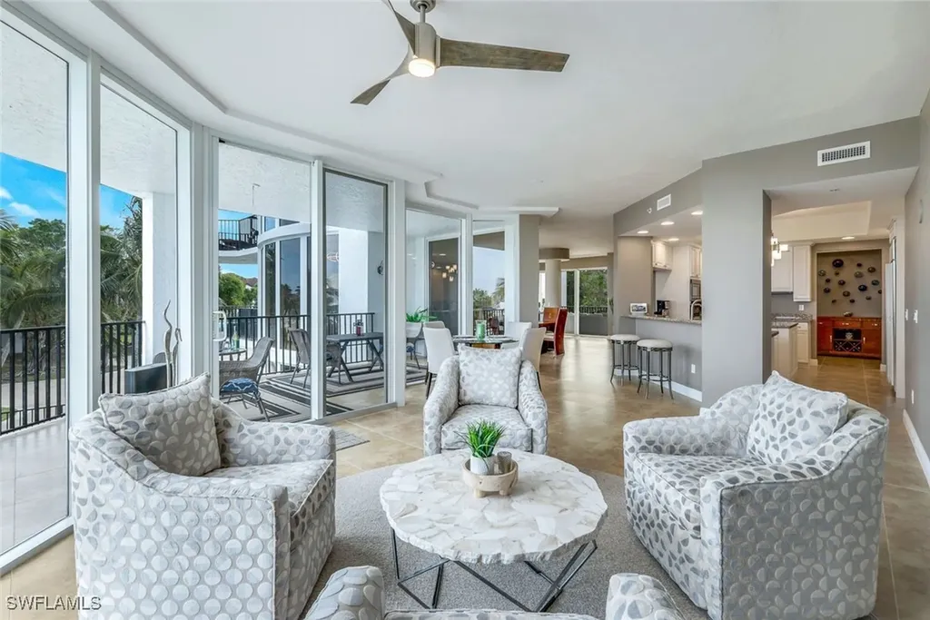 700 La Peninsula Boulevard Naples FL 34113
