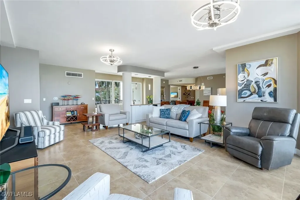 700 La Peninsula Boulevard Naples FL 34113