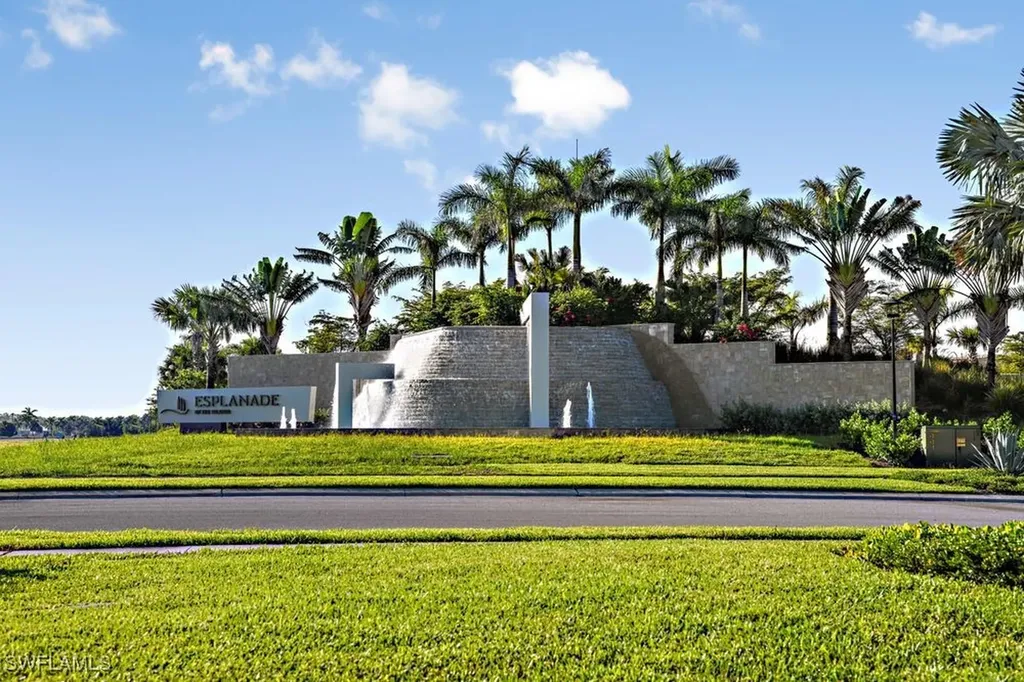15191 Tolmino Street Naples FL 34114