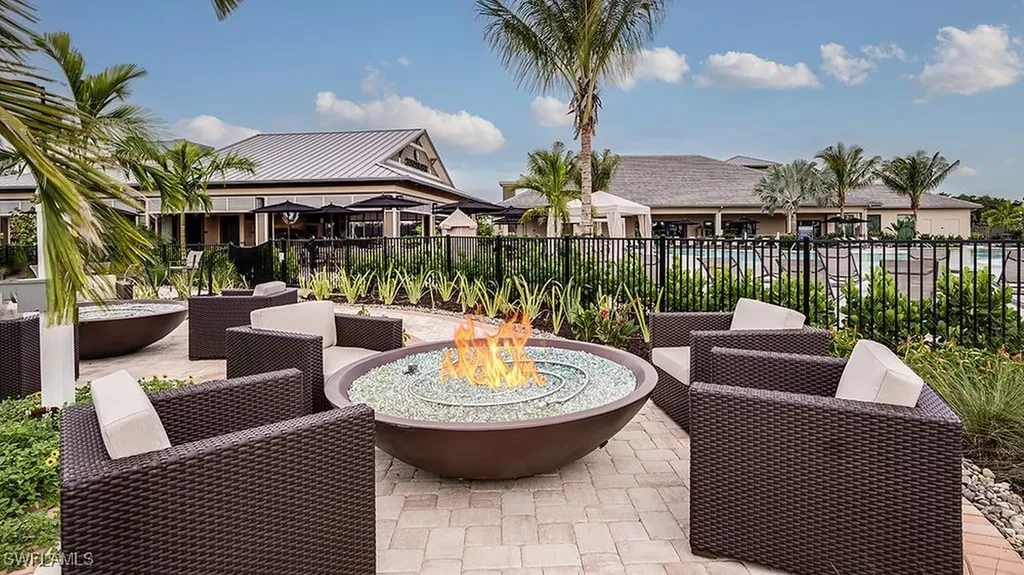 15191 Tolmino Street Naples FL 34114