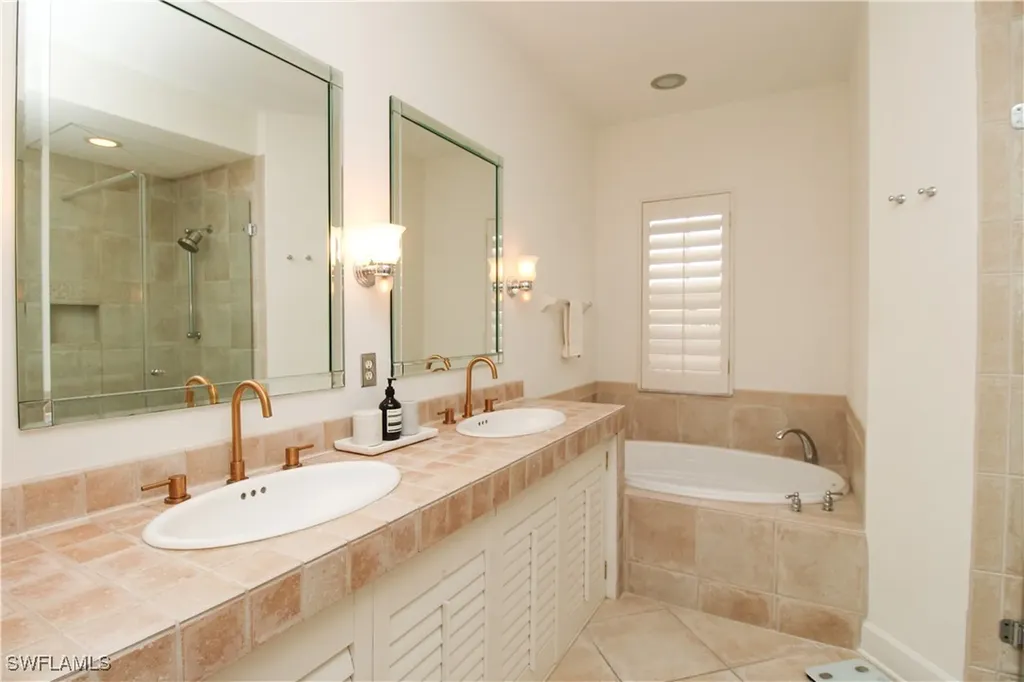 26956 Montego Pointe Court Bonita Springs FL 34134