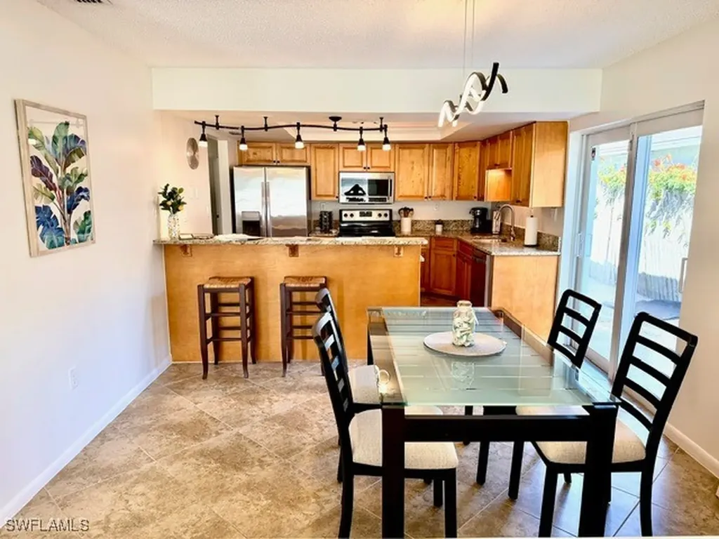 755 106th Avenue N Naples FL 34108