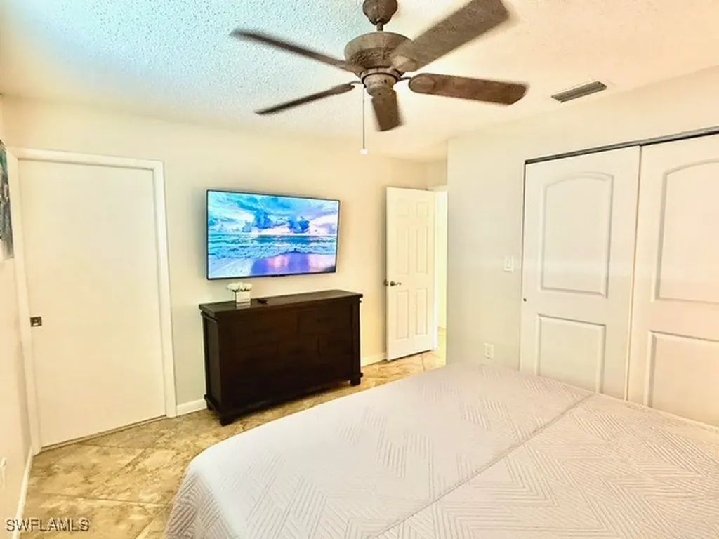 755 106th Avenue N Naples FL 34108