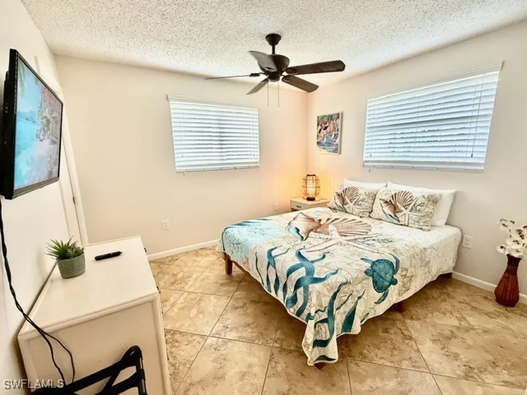 755 106th Avenue N Naples FL 34108