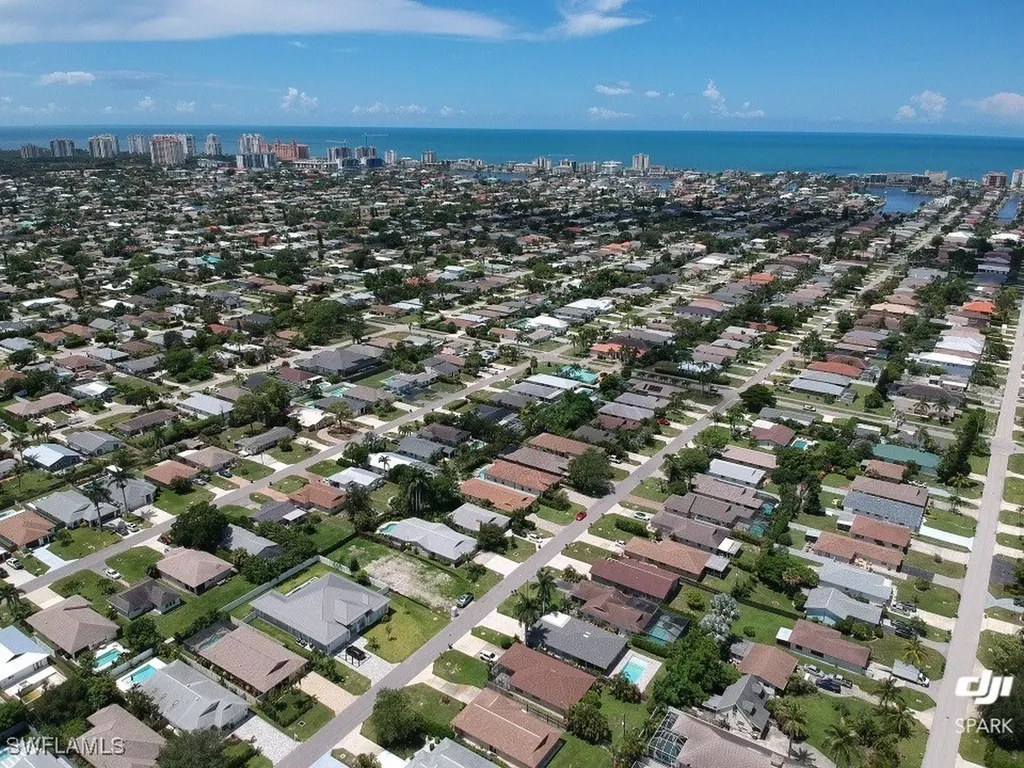 755 106th Avenue N Naples FL 34108