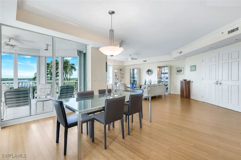 285 Grande Way Naples FL 34110