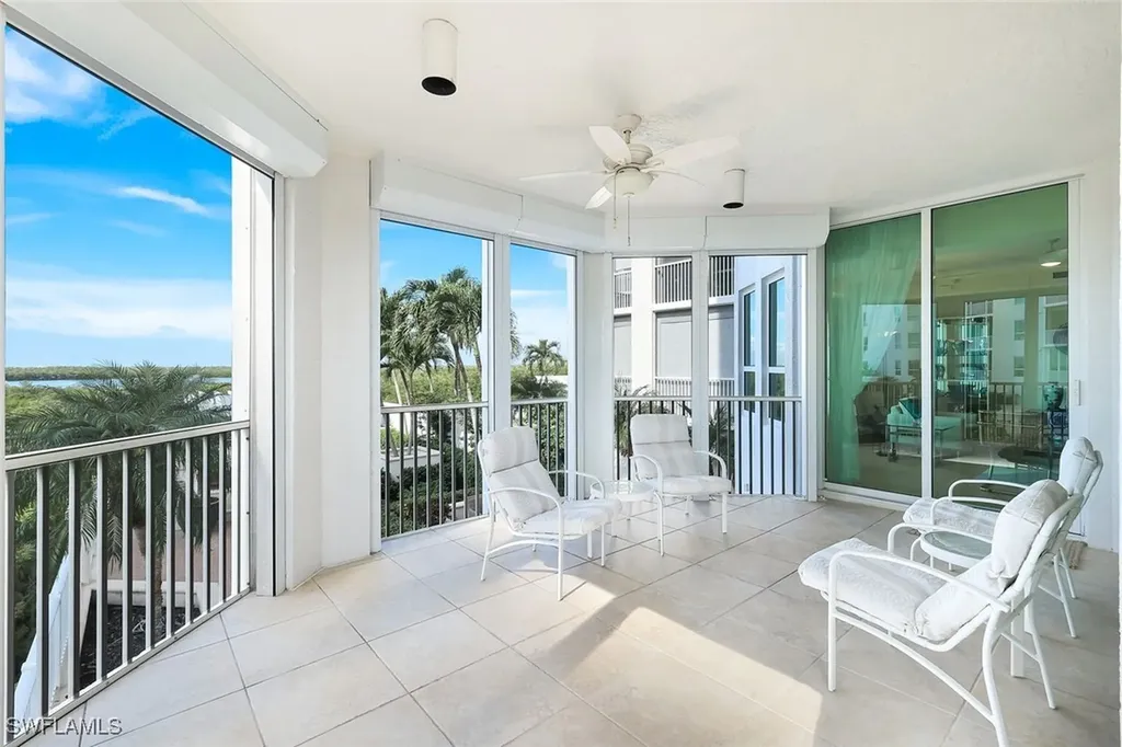 285 Grande Way Naples FL 34110