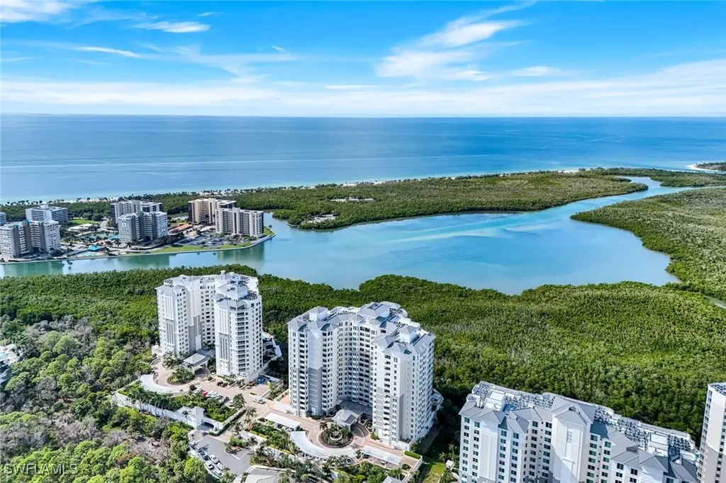 285 Grande Way Naples FL 34110