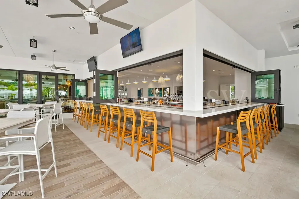 285 Grande Way Naples FL 34110