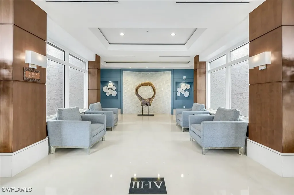 285 Grande Way Naples FL 34110