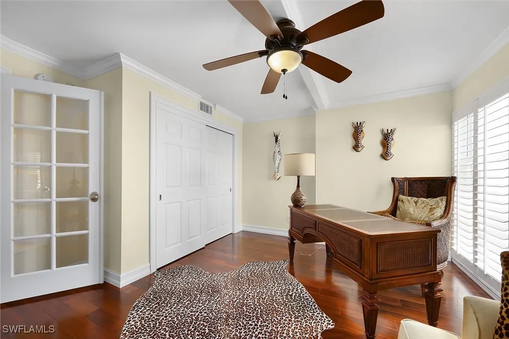 300 Park Shore Drive Naples FL 34103