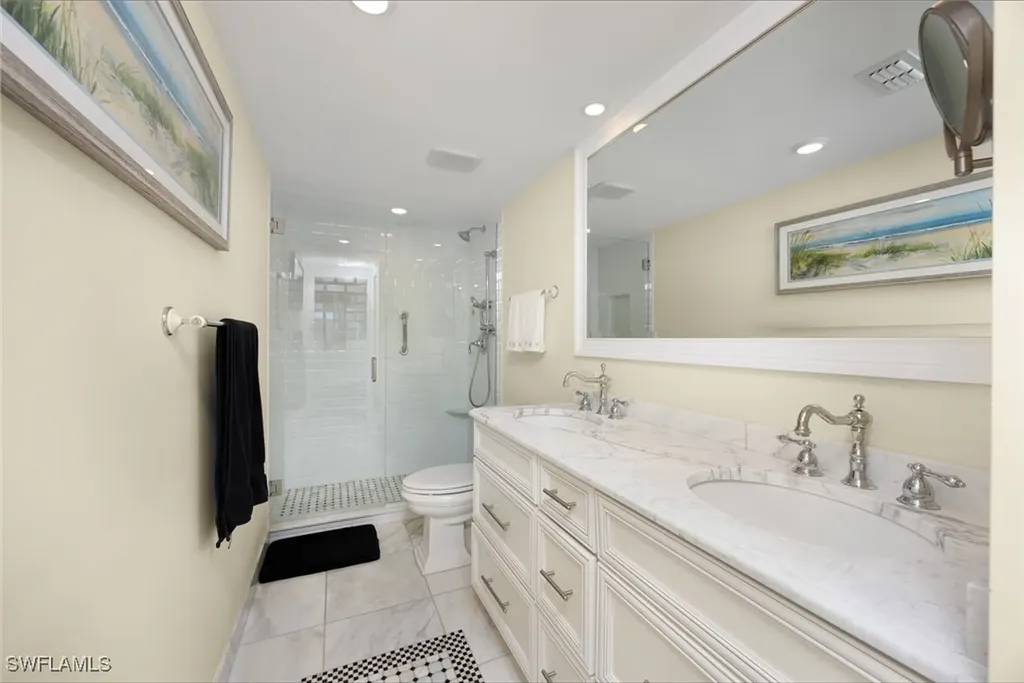300 Park Shore Drive Naples FL 34103
