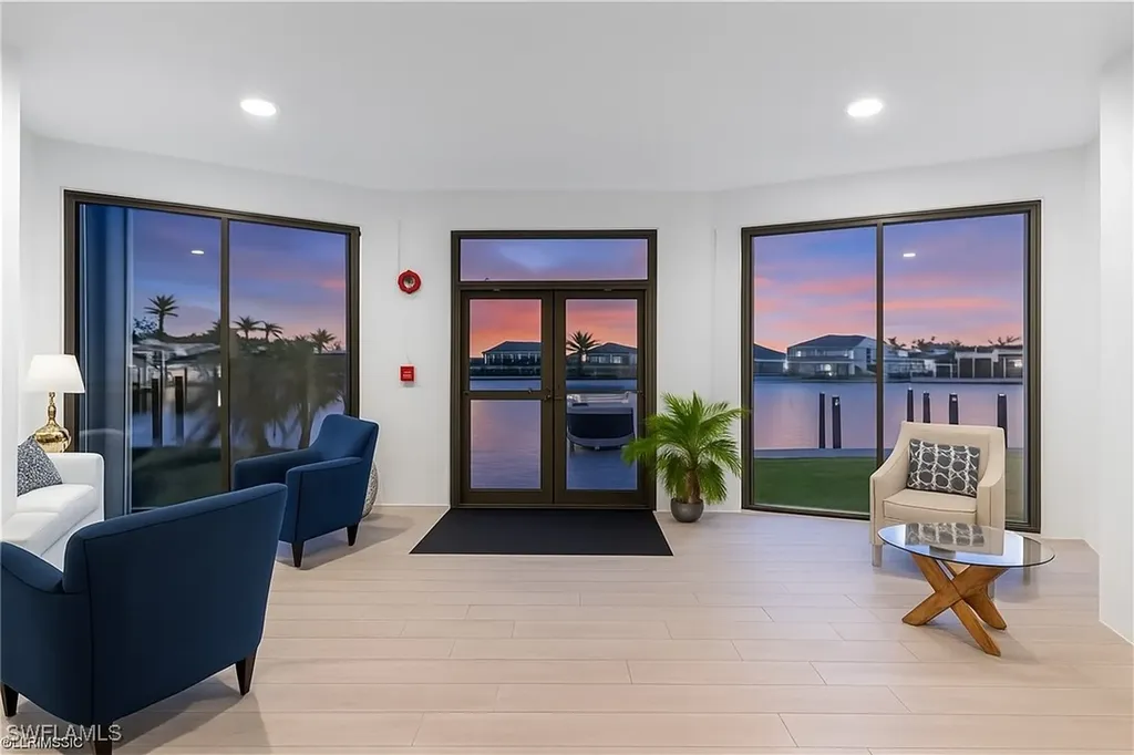 300 Park Shore Drive Naples FL 34103