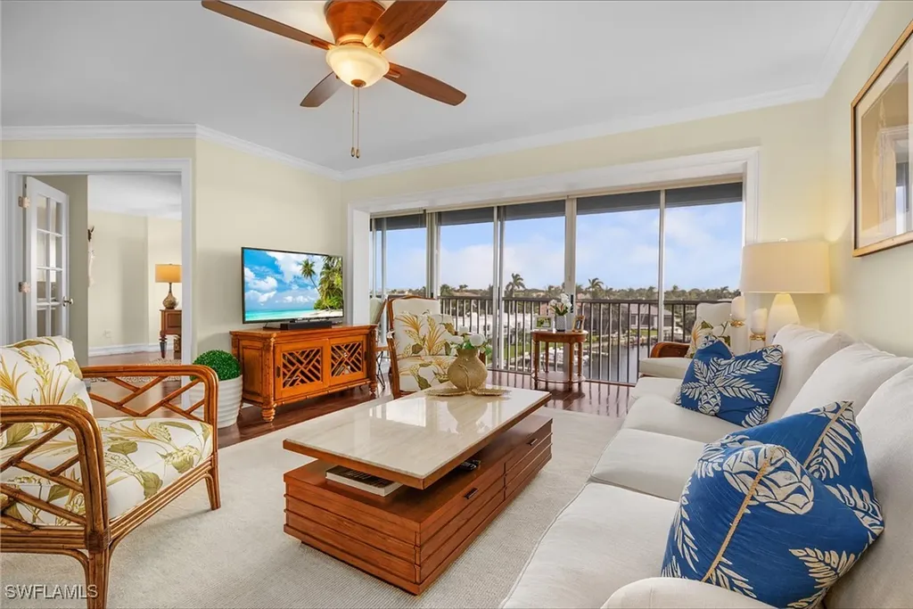 300 Park Shore Drive Naples FL 34103