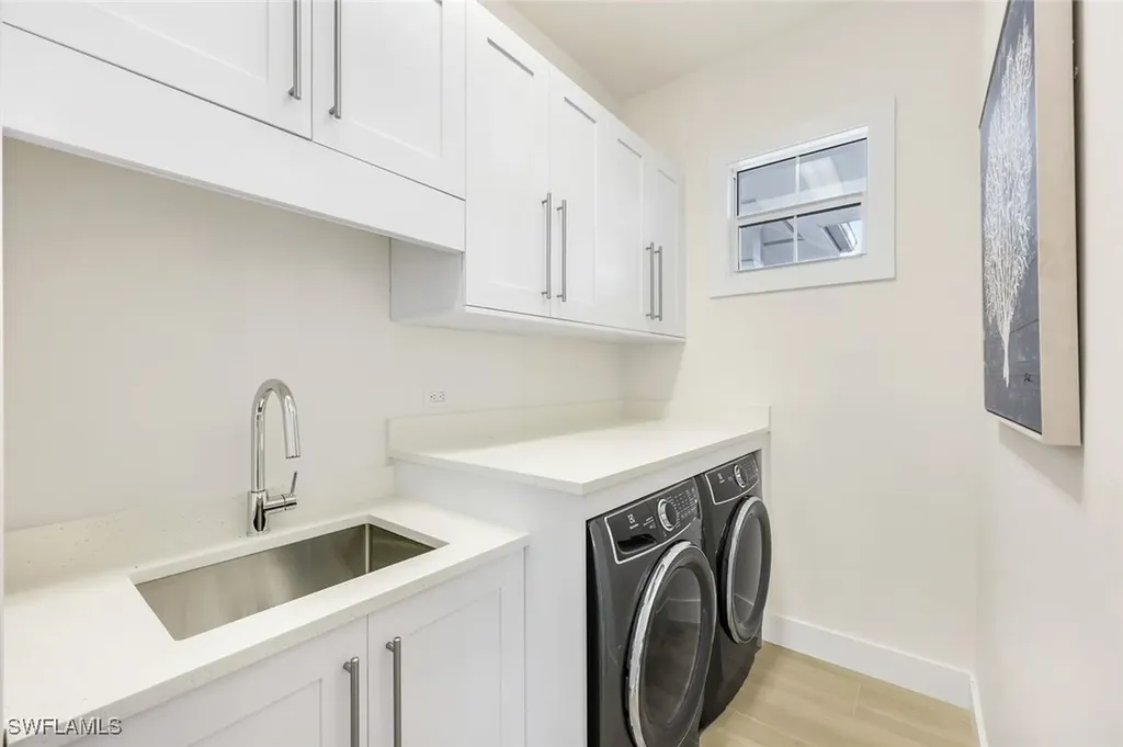 2100 Curtis Street Naples FL 34112