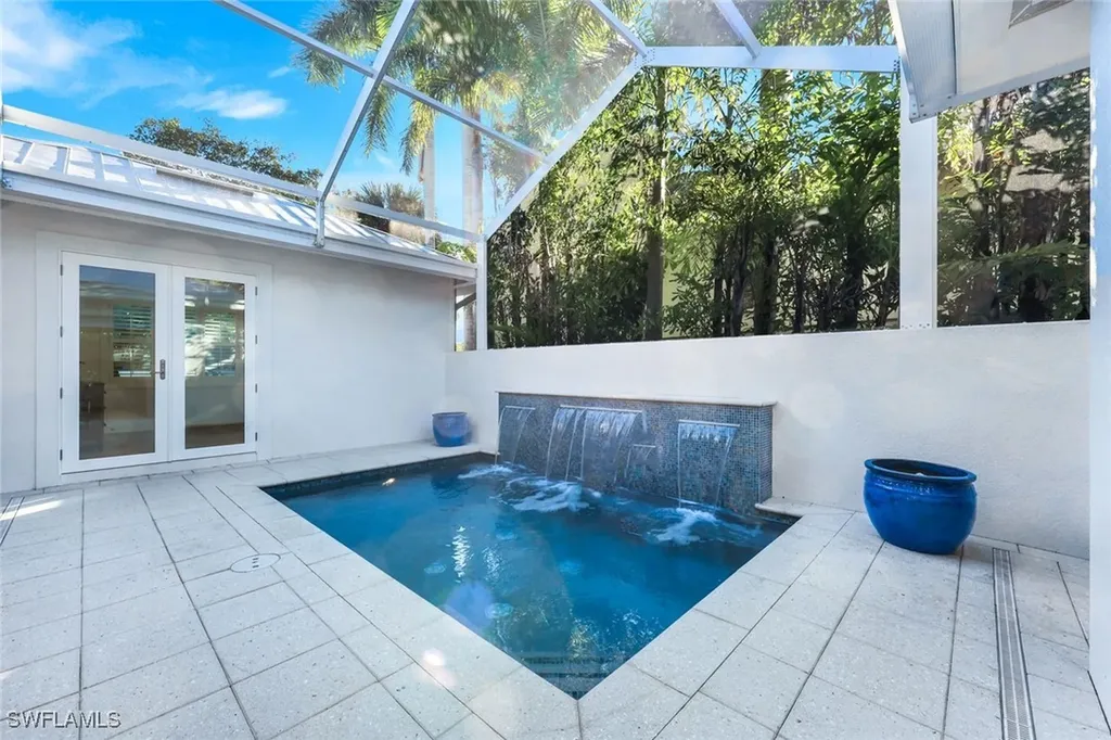 2100 Curtis Street Naples FL 34112