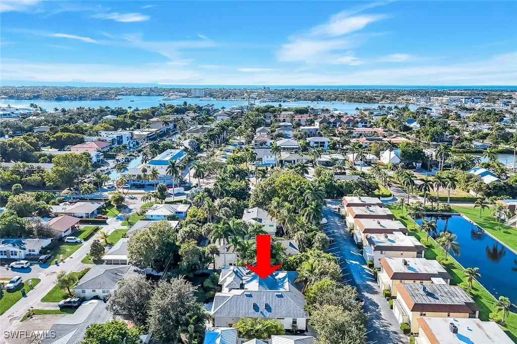 2100 Curtis Street Naples FL 34112