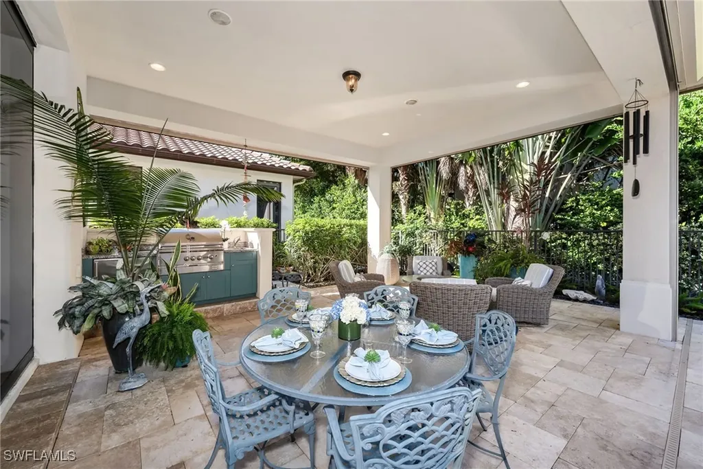 2331 Traditions Court Naples FL 34105