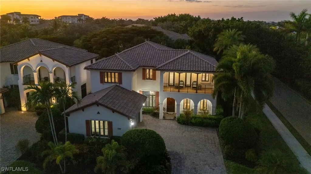 2331 Traditions Court Naples FL 34105