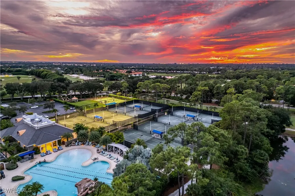 2331 Traditions Court Naples FL 34105