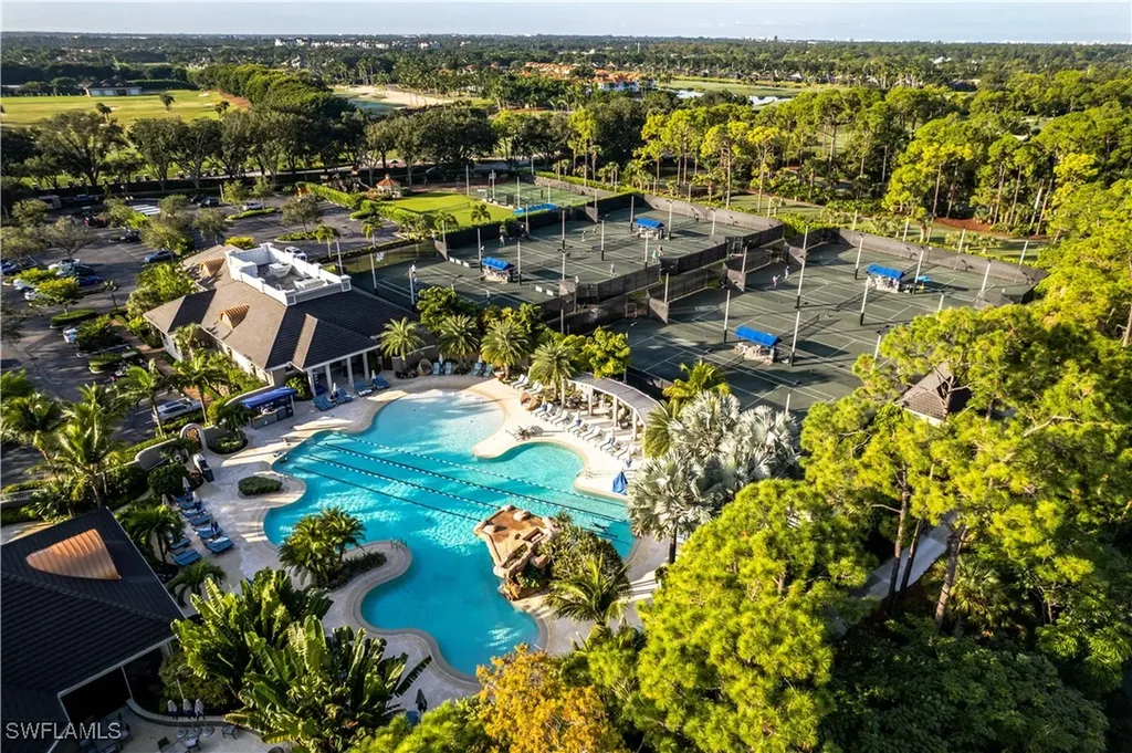 2331 Traditions Court Naples FL 34105