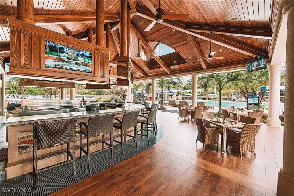 2331 Traditions Court Naples FL 34105