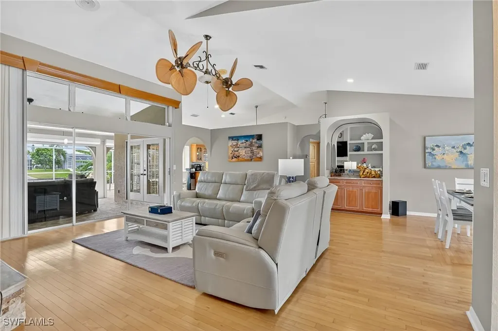 1215 SE 21st Street Cape Coral FL 33990