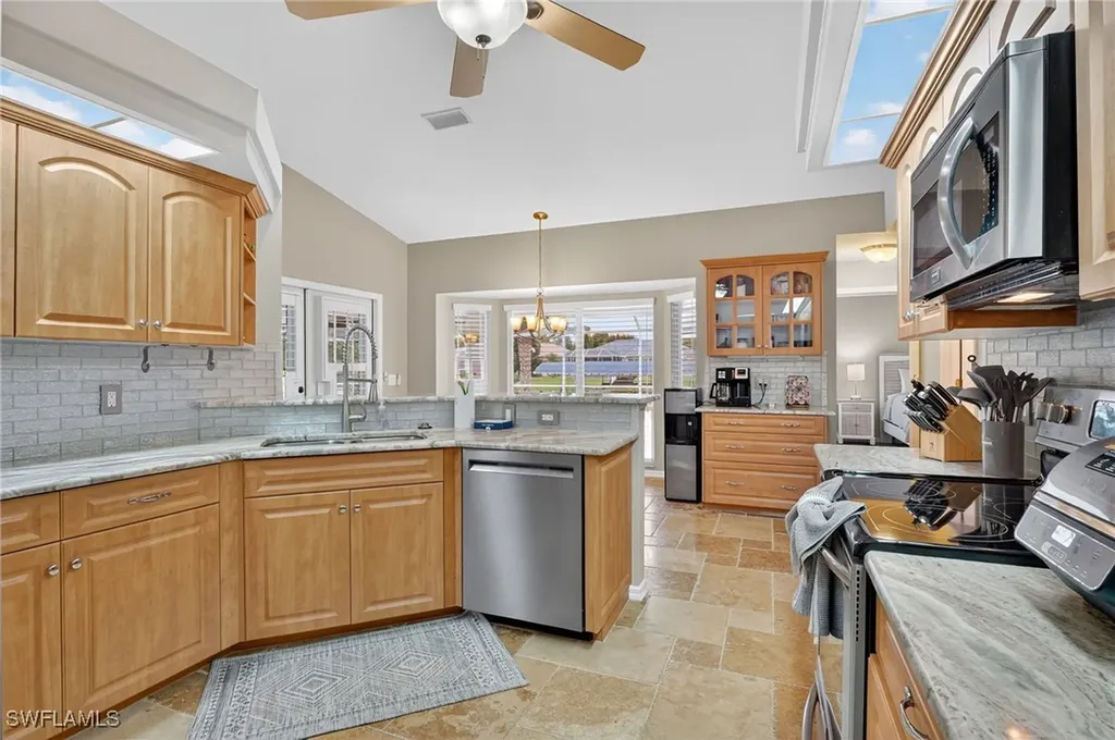 1215 SE 21st Street Cape Coral FL 33990