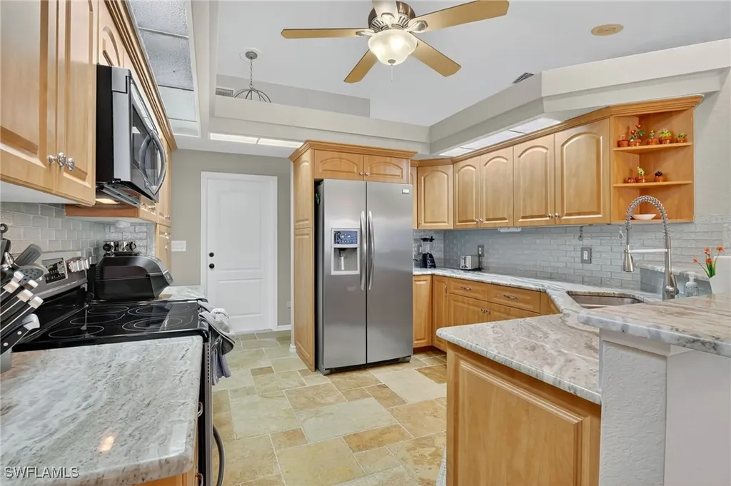 1215 SE 21st Street Cape Coral FL 33990