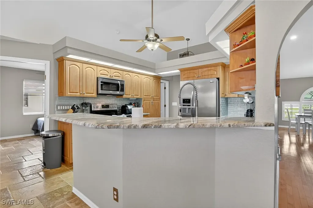 1215 SE 21st Street Cape Coral FL 33990