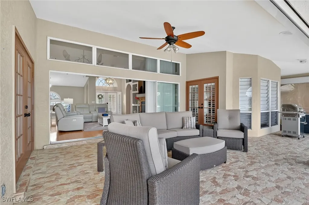 1215 SE 21st Street Cape Coral FL 33990