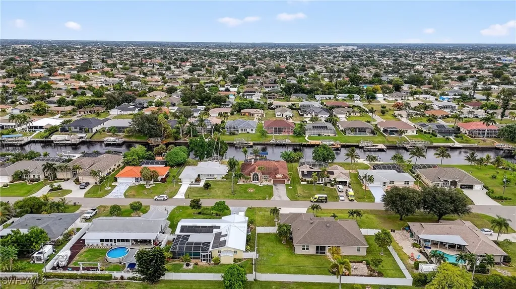 1215 SE 21st Street Cape Coral FL 33990